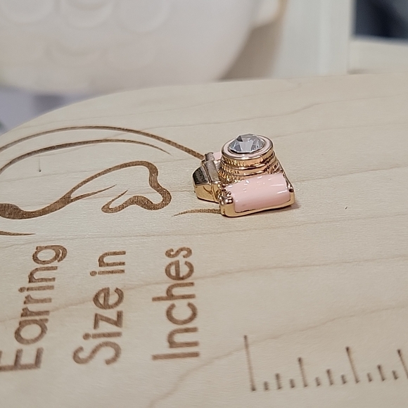 Camera Stud Earrings, S925 - Picture 5 of 6